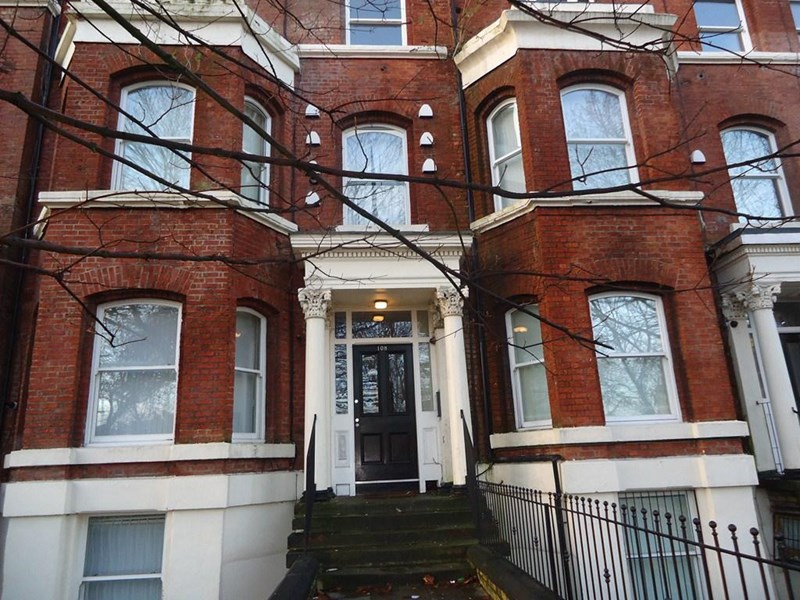 Main Image